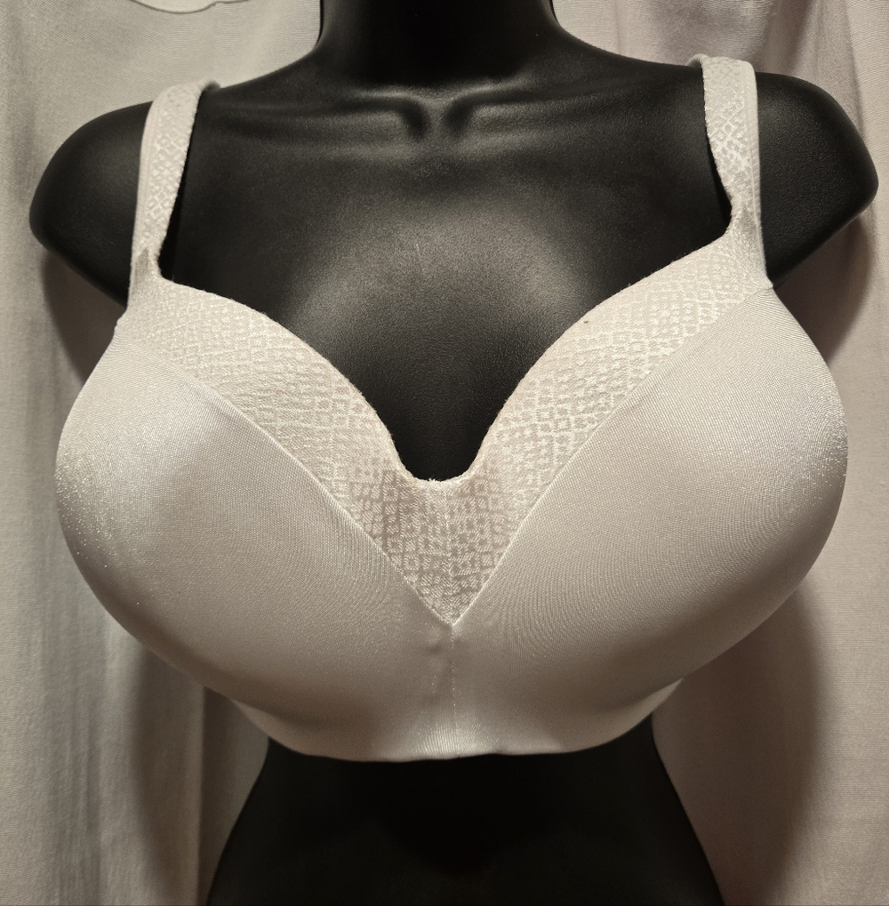 Playtex® Secrets® Shapes & Supports Balconette Full Figure Underwire Bra 4823